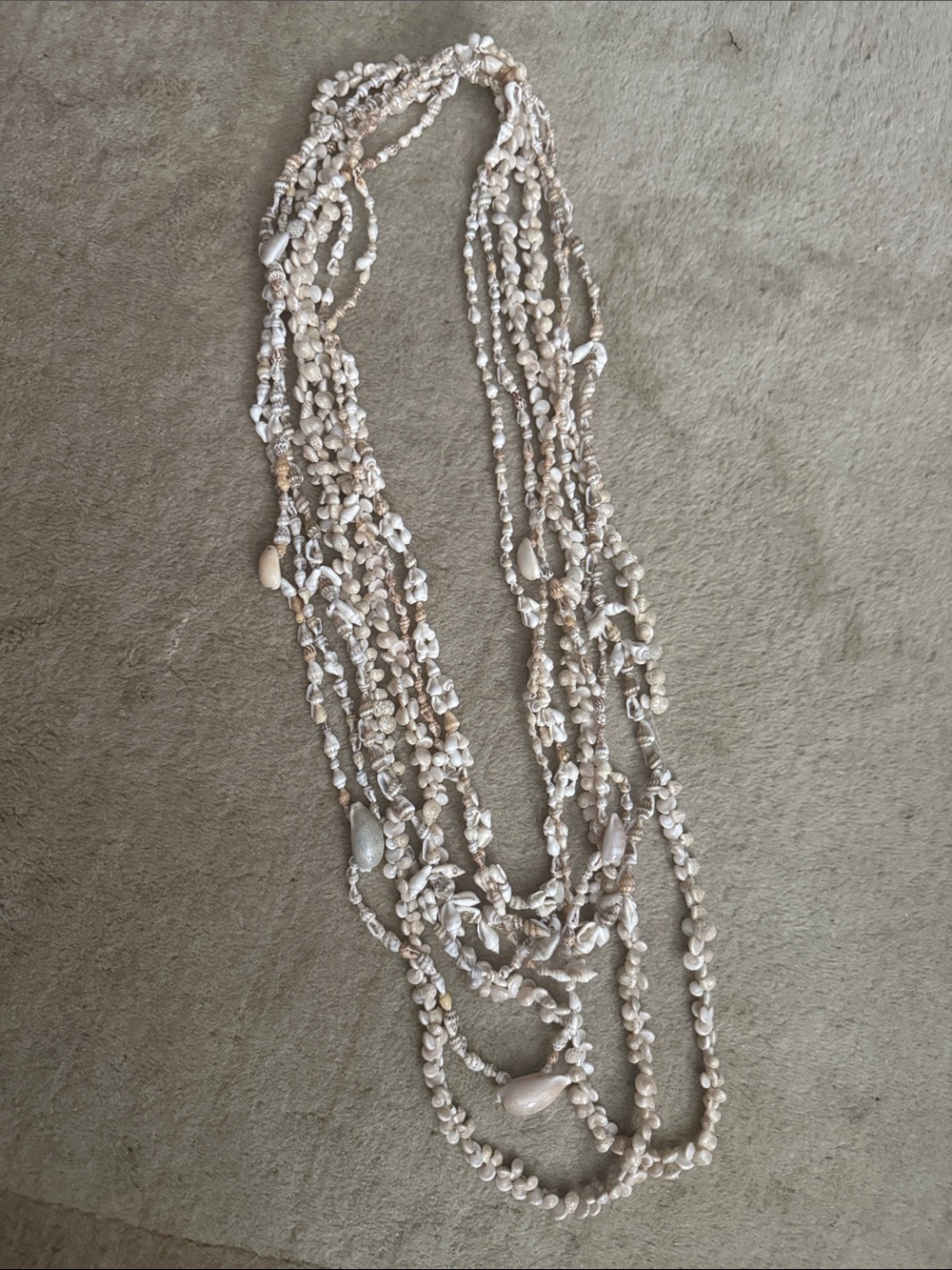 Set of 7 Multi-Strand Seashell Pearl Necklace in Cream